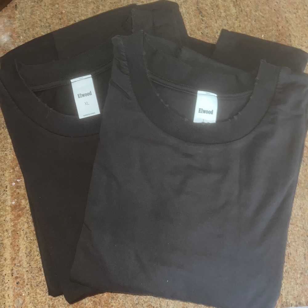 Men’s Elwood distressed crew neck T-shirt. Short sleeve.